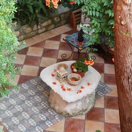 Beautiful Traditional House In Lefkáda