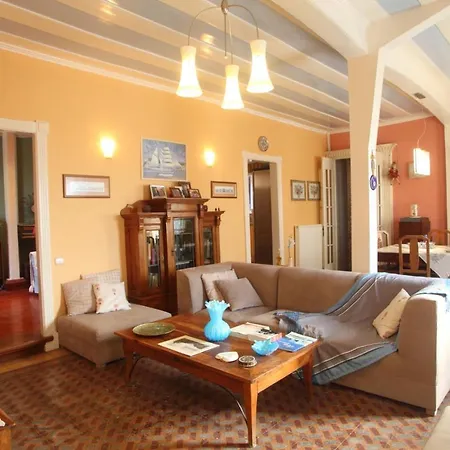 Beautiful Traditional House In