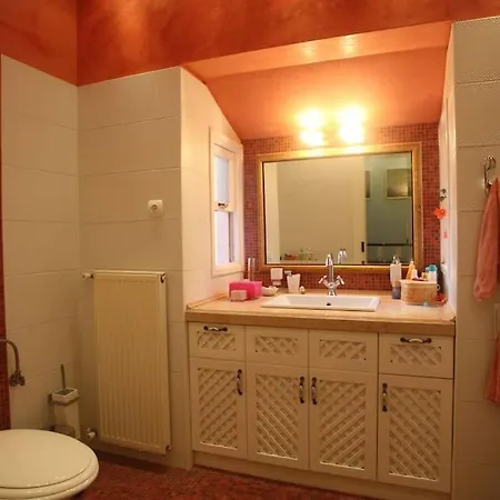 Beautiful Traditional House In Lefkáda